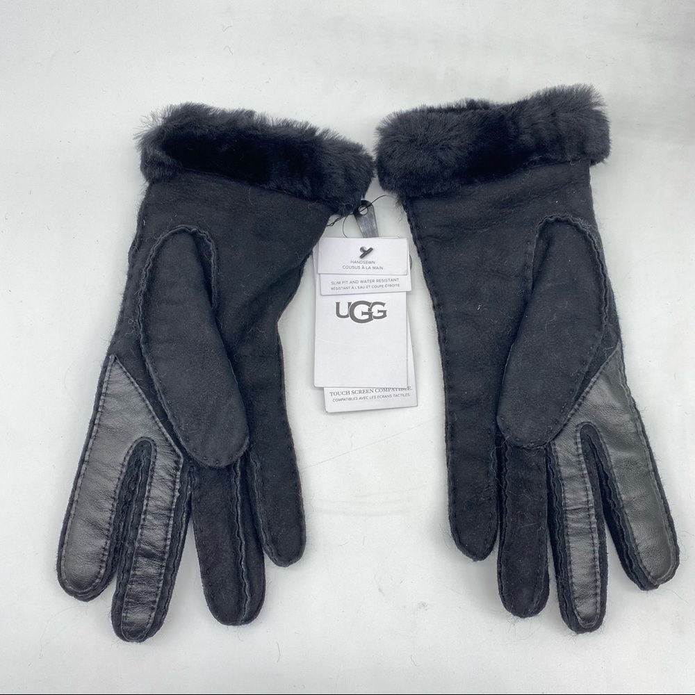 UGG Women’s Black Shearling Seamed Tech Gloves NWT - Picture 9 of 12